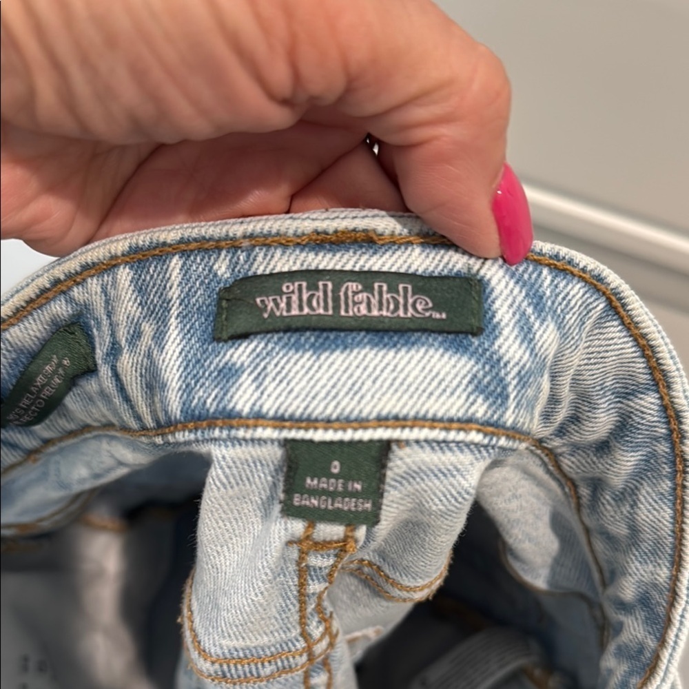 Wild Fable Blue Boyfriend Jeans with Relaxed Fit - Picture 4 of 5